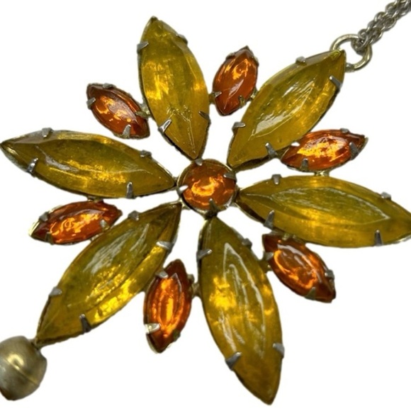 Jewelry Christmas Tree Ornament Glass Star Burst with Glass Bead Tassel - Picture 2 of 8